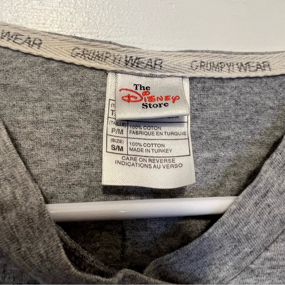 Disney grumpy tshirt - Picture 5 of 6